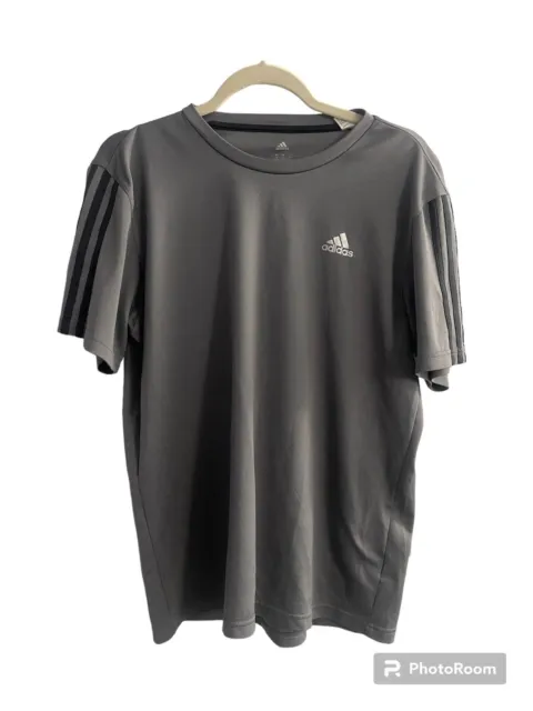 adidas Mens Gray T-shirt Size Medium The Ultimate Tee T Shirt Short Sleeve logo