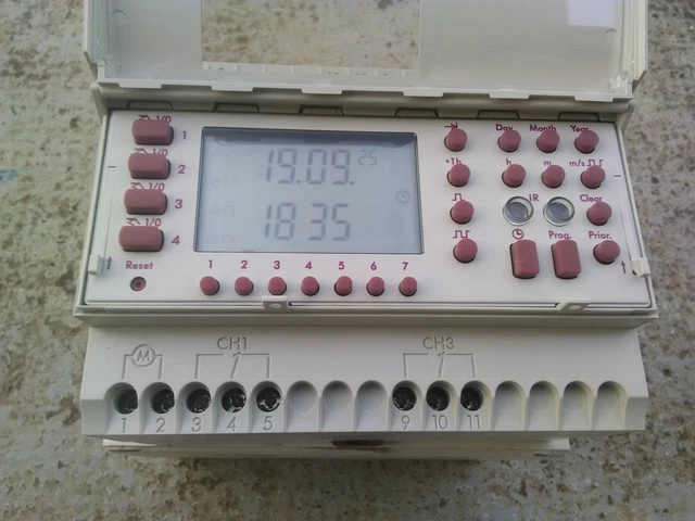 Interrupteur Horaire Schneider 15338 - 60 Minutes Sans Réserve De Marche - Neuf (peut-être Sans Emballage)