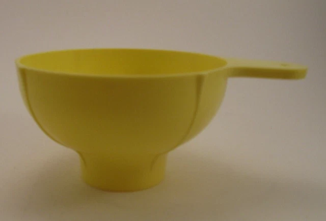 Tarro enlatado vintage de plástico amarillo embudo Foley