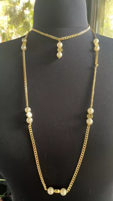 Stunning Pearl And Gold Necklace And Earrings 2