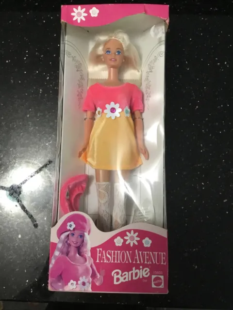 Barbie Fashion Avenue Platinum Blonde Doll 1995 Mattel No 15833 NRFB