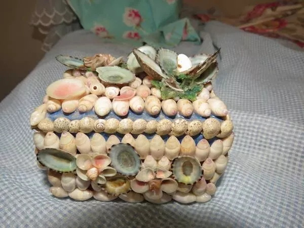 Antique Vintage Sea Shell Art Sailor's Valentine Blue & Pink Oyster Shell Box