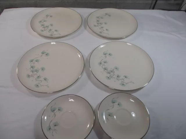 4 Taylor Smith Taylor/Blue Lace Dandelion Dinner Plates 10" + 2-Saucers