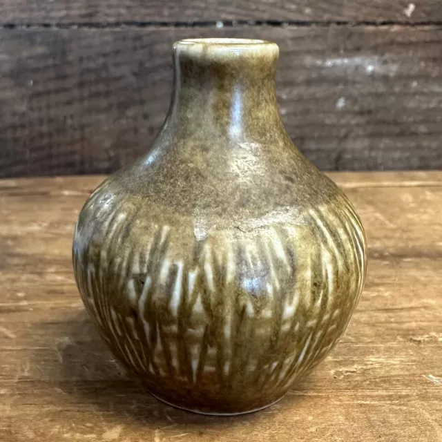2 1/4” Mid-Century Modern Studio Crafted Ceramic Bud Vase Signed KMGRUNDER