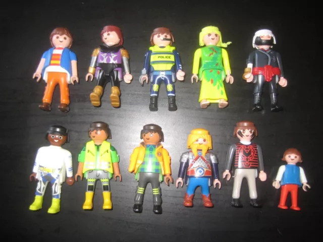 Lot Playmobil Figuren ( 1o x große und 1 x kleine Figur )