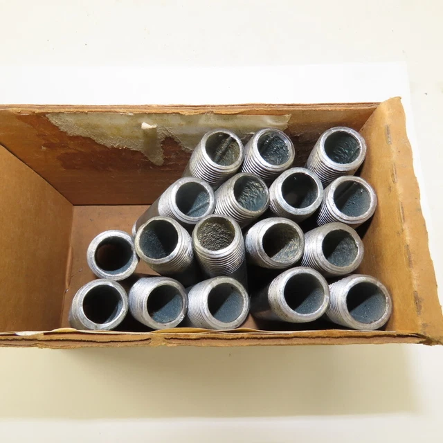 3/8" NPT x 3-1/2" Galvanized Iron Pipe Nipple Fitting Schedule 40 Lot of 17