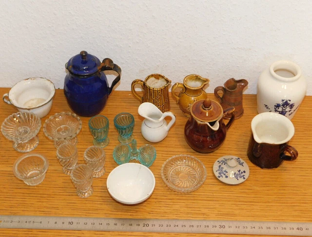 Lot De Mini Assiettes Vintage Pour Dinette, Porcelaine Blanche à Fleurs, Fabrication Française