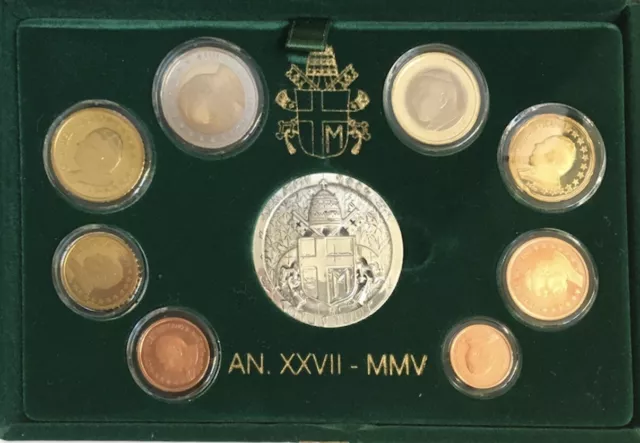 #E3905 - Vatican Proof Euro Coin set 2005 8 coins + 1 Silver medal John Paul II
