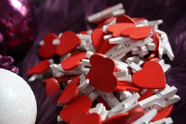 Deko Holz Miniwäscheklammern 25 mm - With Love - Herz Rot - 25 St. Packung