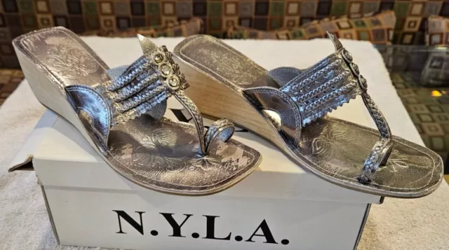 N.Y.L.A. Women's Silver Hayden Wedge Sandals Wood Heels Shoes Size 8 SHIPS FREE!