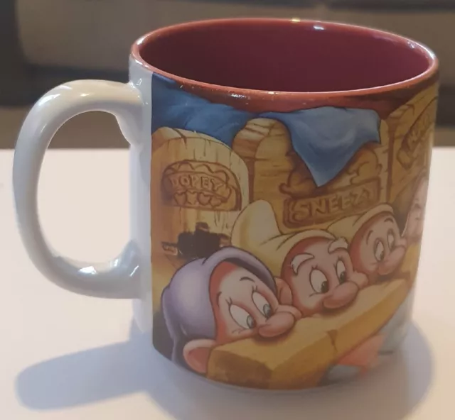 *Vintage* Disney Store - Snow White & The Seven Dwarfs Mug!!