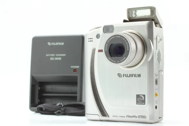 [ NEAR MINT ] Fujifilm Fuji FinePix 4700 Z Digital Camera From Japan