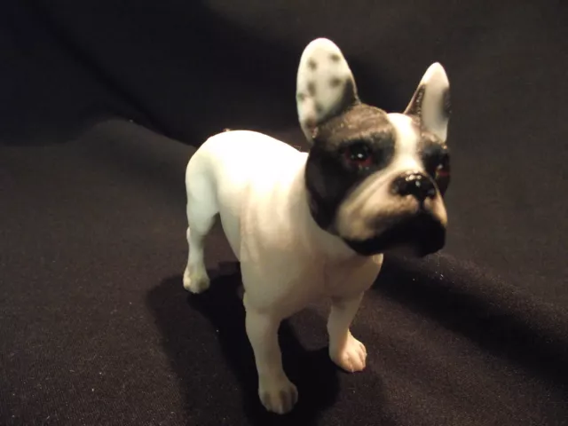 Statue de collection LEONARDO -  BOULEDOGUE FRANCAIS BLANC ET NOIR 2