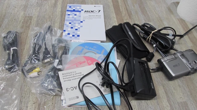 Ricoh RDC-7 Image Capturing DeviceW/ ALL ACCESSORY  BLACK SCREEN AS IS ONLY PART