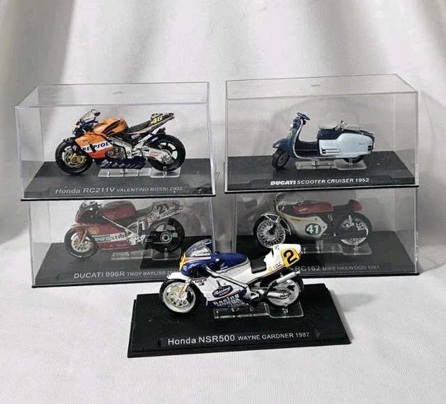 Miniature Moto Altaya 1/18 - Honda RC211V #46 Valentino Rossi, Summer Test Suzuka 2001 (occasion)