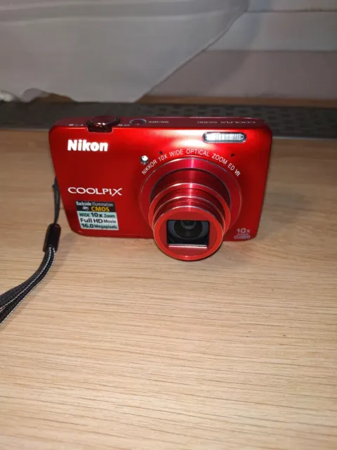 Appareil photo Compact NIKON COOLPIX A10 16 Mpx - Zoom optique
