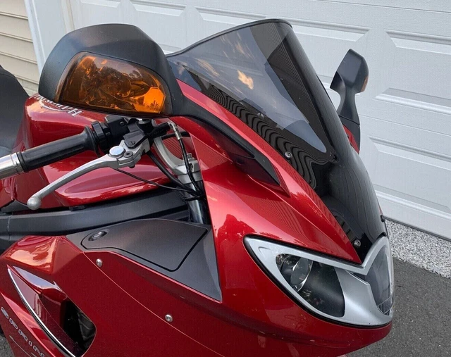 triumph sprint st 1050 akrapovic