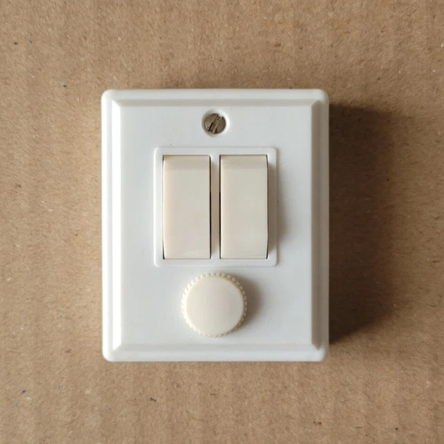 Interrupteur Double Allumage Legrand Chambord Avec Fusible Intégré, Couleur Blanc, Occasion état Correct