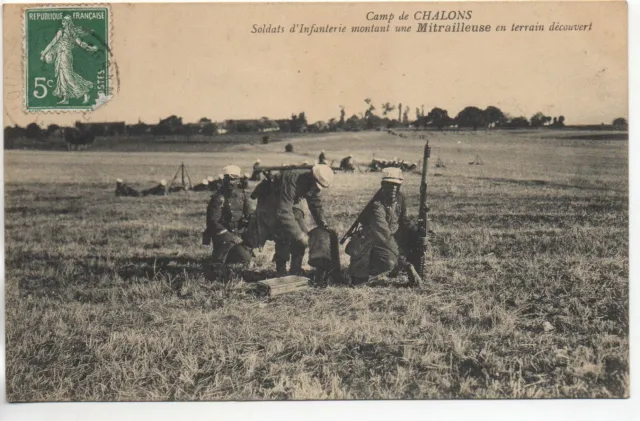 CHALONS SUR MARNE - Marne - CPA 51 - Vie MILITAIRE - Camp - Soldats Mitrailleuse