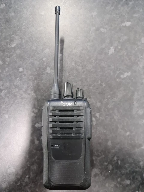 ICOM IC-F4002 PMR Two Way UHF Radio Walkie Talkie IP54 ICOM IC-F4002 PMR Two Way UHF Radio Walkie Talkie IP54