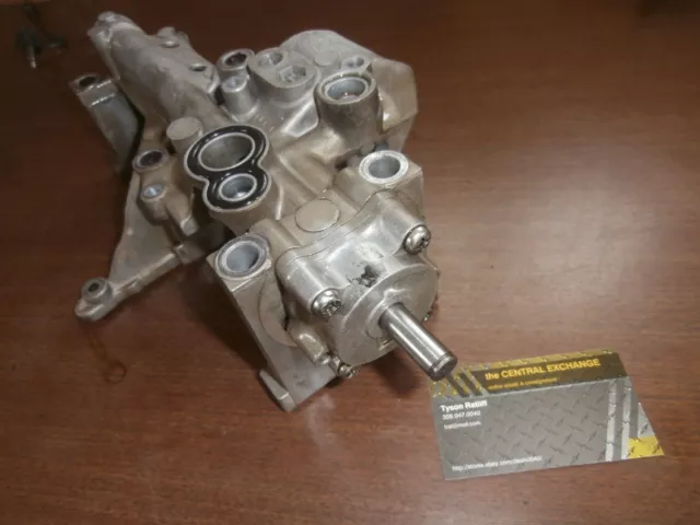 82 Honda Nighthawk CB 450 sca CB450 Genuine Engine Crankshaft Holder Oil Pump