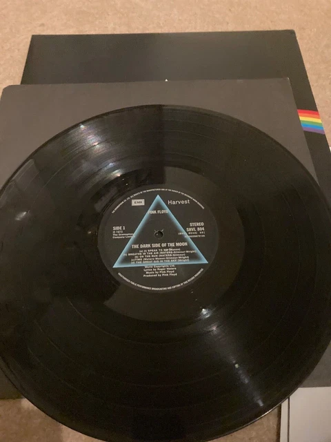Pink Floyd- Dark Side of the Moon. 180g repress with 3 posters. Great condition  3