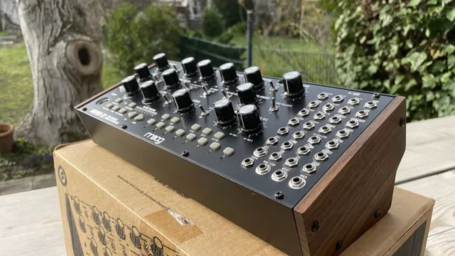 moog mother 32