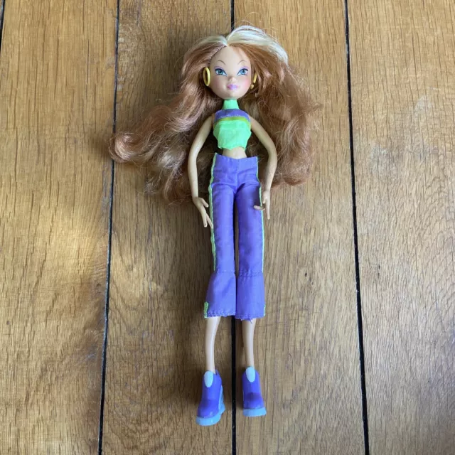 Poupée Winx Club Doll Rainbow – Mattel 2004