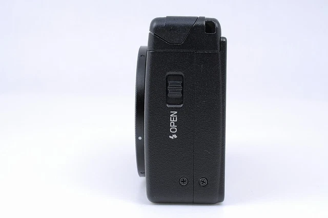 MINT Box / 302 Shots RICOH GR DIGITAL II 10.1MP Digital Camera Black  JAPAN #3 11