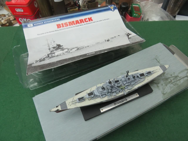 Maquette Navire De Guerre Bismarck 1/1250 - Atlas Éditions, Sur Socle, Occasion
