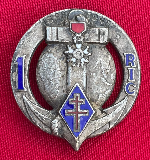 AÉRONAVALE INSIGNE PIN'S métal émail BAN LANVEOC / Années 90 Pucelle AÉRONAVALE INSIGNE PIN'S métal émail BAN LANVEOC / Années 90 Pucelle