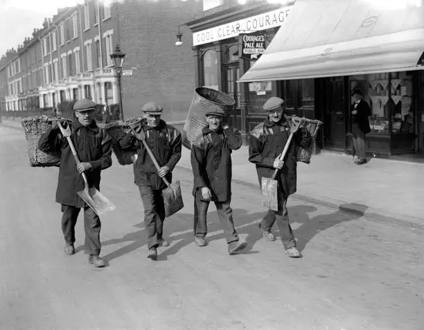 1930 Islington Dustmen Wearing Their New Smocks Old Photo