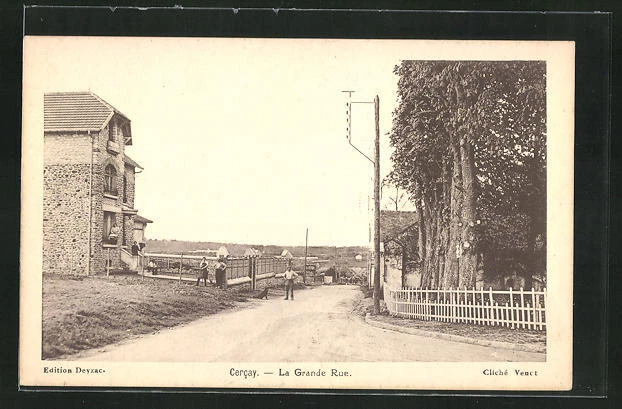 CPA Cercay, La Grande Rue