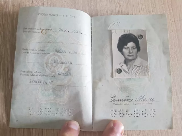 Yugoslavia Jugoslavija Passport authentic 2