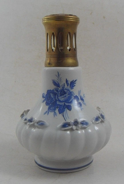 Lampe Berger En Porcelaine De Capodimonte - Fleurs Bleues, Vintage 1970 - Très Bon état