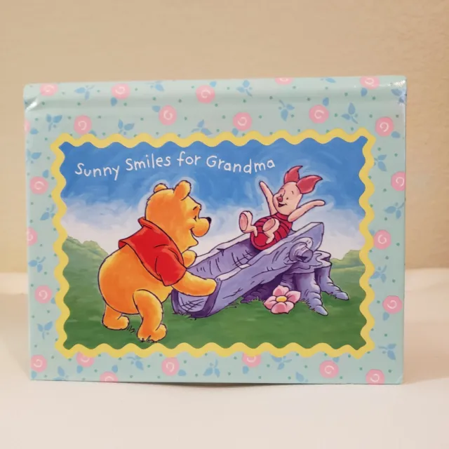 Álbum de fotos ""Sunny Smiles for Grandma"" de Hallmark Winnie the Pooh 24, 4x6 fotos