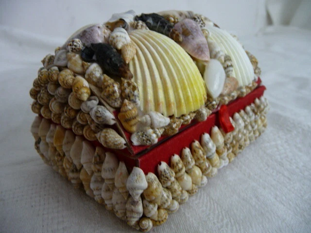 Rare** Antique SHELL BOX under cover seascape 7