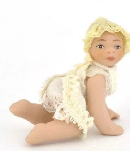 deAO 14' My First Baby Doll Poupée bébé Noire avec Ensemble de Jeu de 15  pièces avec Berceau Miniature, Mobile, Chaise Haute, Accessoires  d'alimentation et poupée Inclus : : Jouets