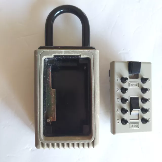 GE Supra Keysafe Slimline Key Storage Pushbutton Portable Doorknob Mount