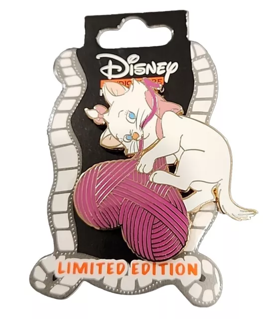 Disney Trading Pin Aristocats Marie Kitty DSSH Valentine's Day Yarn Heart LE 400