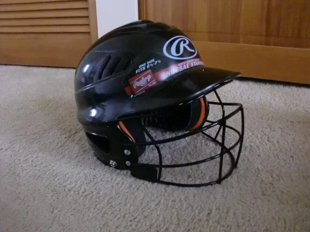 Batting Helmet Rawlings CFBHN-R2 Fastpitch Softball 6 1/2 -7 1/2 Face Guard