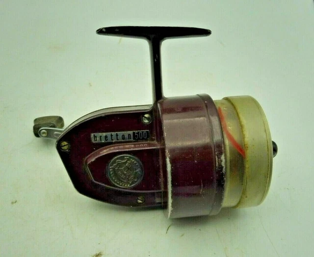 C14. Ancien moulinet de lancer au lancer capoté BRETTON 500
