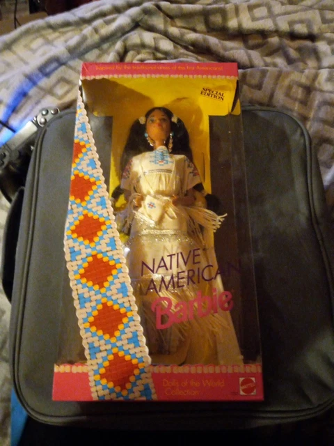 Native American Barbie Dolls Of The World Collectors Edition 1992 NIB