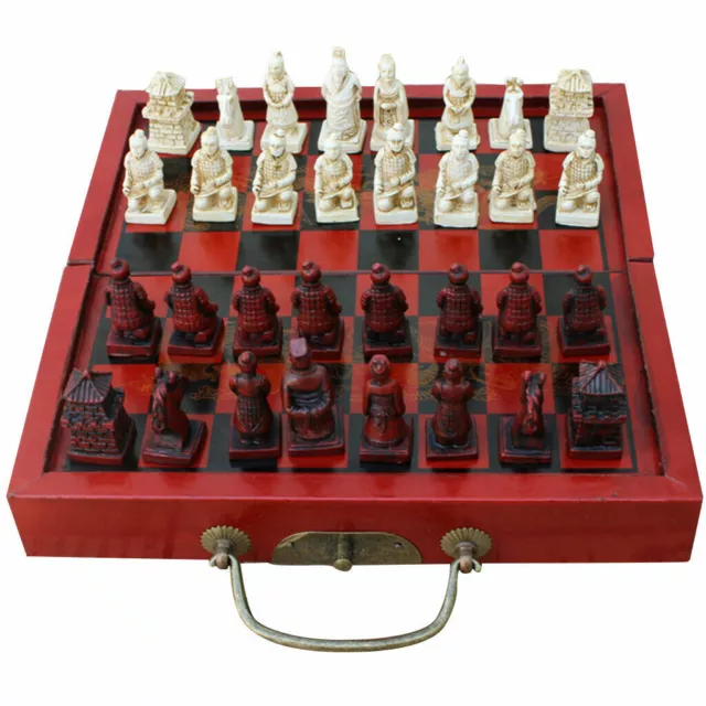 Foldable Vintage Chess Set Board Game Wood 32 Chess Pieces Collectables box