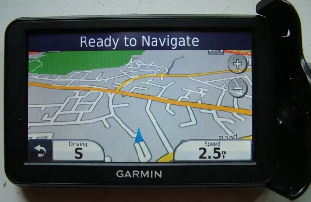 Garmin nüvi 50LM, VGC, 2024 Lifetime Maps of UK & Europe, Complete and ready