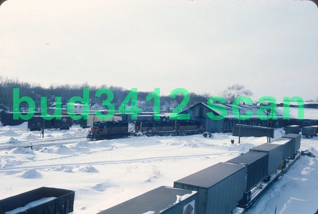 MILW Milwaukee Road SCENE at Green Bay WI 1979 ORIGINAL Slide!