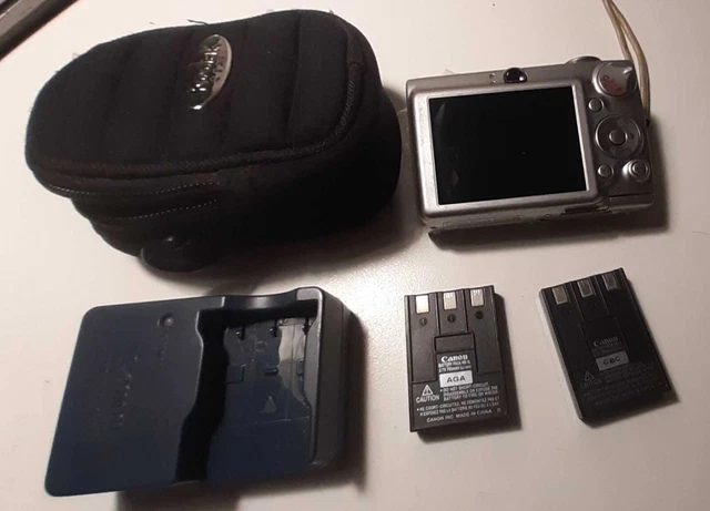 Canon IXUS 750 Digital Camera with 2 batteries, Charger & Carry Case