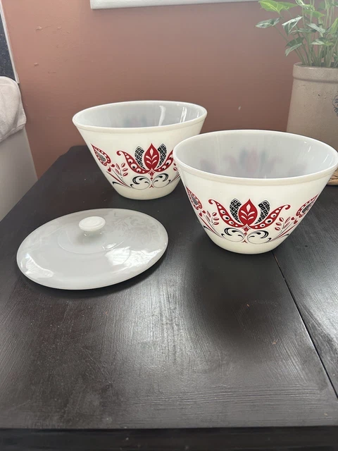 9.5” And  8.5" Anchor Hocking Fire King Tulip Black Red Flower Mixing Bowl / Lid