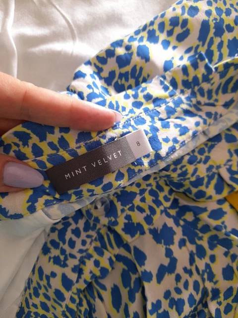 Mint Velvet Blue Yellow Leopard Shorts Size 8 Uk 3