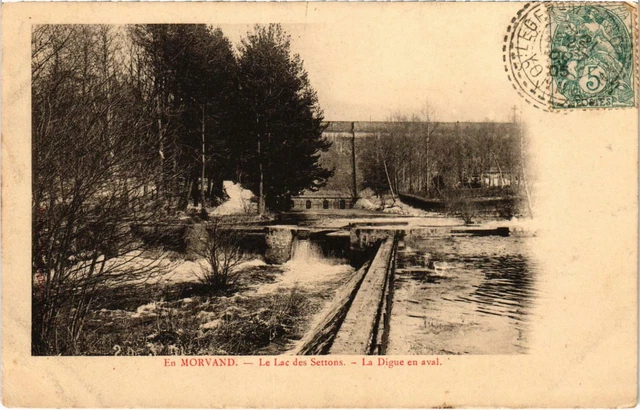 CPA En Monvand Le lac des SETTONS La Digue en aval Nievre (100468)